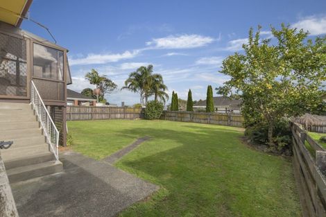 Photo of property in 10 Renwick Street, Papakura, 2110