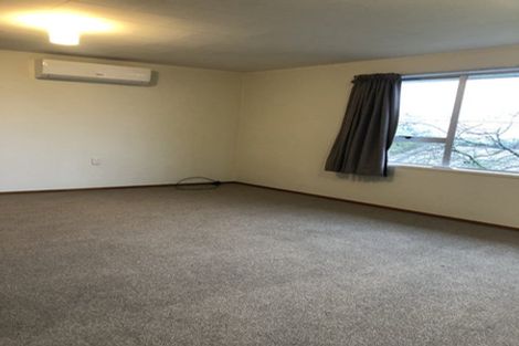 Photo of property in 2/87 Mallard Drive, Selwyn Heights, Rotorua, 3015