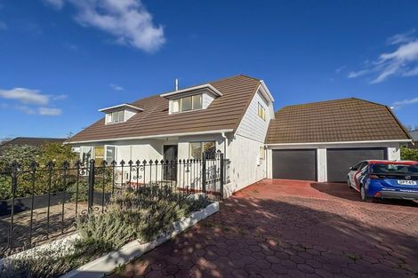 Photo of property in 1 Iwiroa Terrace, Durie Hill, Whanganui, 4500