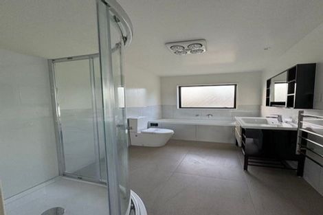 Photo of property in 11 Apple Lane, Henderson, Auckland, 0610