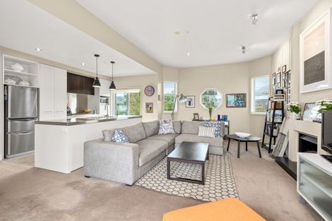 Photo of property in 9 Little Compton Mews, Snells Beach, 0920