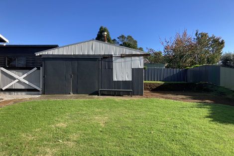 Photo of property in 3 Whakapaki Street, Urenui, 4375