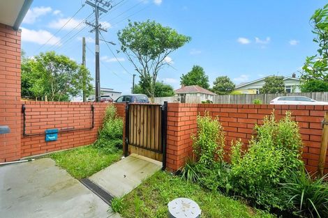 Photo of property in 2/87 Astley Avenue, New Lynn, Auckland, 0600