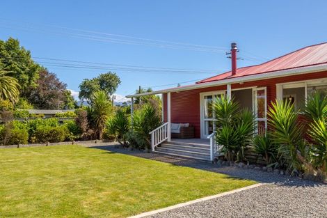 Photo of property in 151 Pembroke Street, Carterton, 5713