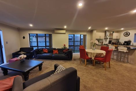 Photo of property in 813 Te Atatu Road, Te Atatu Peninsula, Auckland, 0610