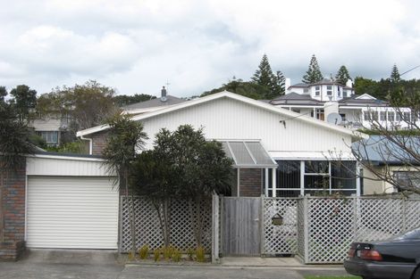 Photo of property in 44 Gilbert Street, New Plymouth, 4310