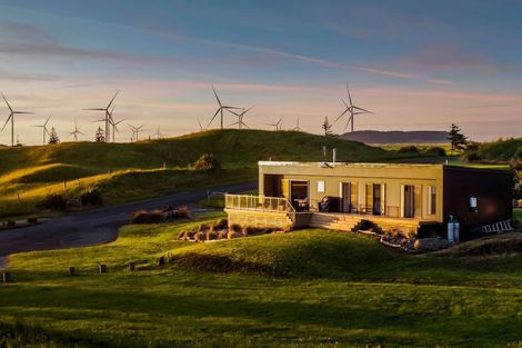 Photo of property in 21 Rosemount Road, Waverley, 4591