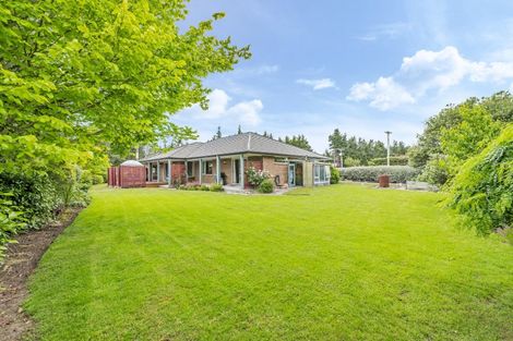 Photo of property in 127 Bridge Street, Coalgate, 7673