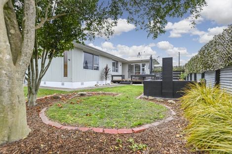 Photo of property in 35 Walton Way, Flaxmere, Hastings, 4120