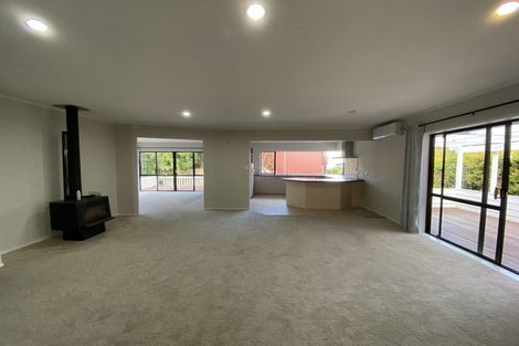 Photo of property in 24 Luckens Road, West Harbour, Auckland, 0618