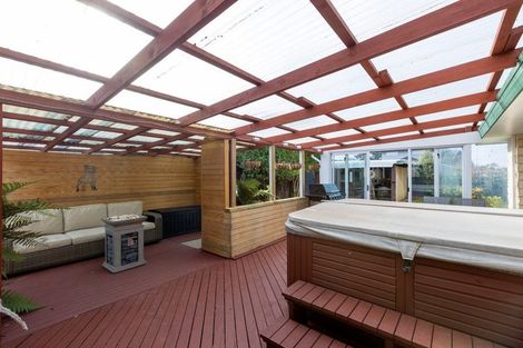 Photo of property in 50 Royal Park Drive, Parklands, Christchurch, 8083