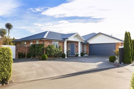 Photo of property in 32 Mokihi Gardens, Hillmorton, Christchurch, 8024