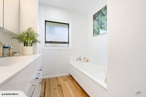 Photo of property in 29 Sunnyside Crescent, Papatoetoe, Auckland, 2025