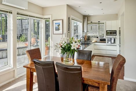 Photo of property in 1 Singers Road, Korokoro, Lower Hutt, 5012