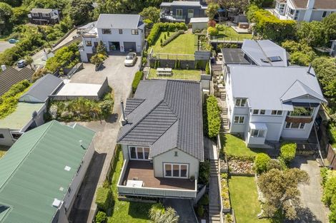 Photo of property in 201 Townsend Road, Miramar, Wellington, 6022