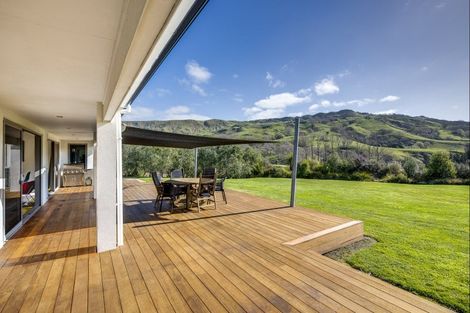 Photo of property in 30 Waipuka Road, Waimarama, Havelock North, 4294