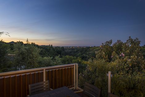 Photo of property in 51 Ruapehu Drive, Fitzherbert, Palmerston North, 4410