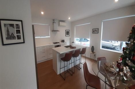 Photo of property in 2/37b Main Road, Redcliffs, Christchurch, 8081