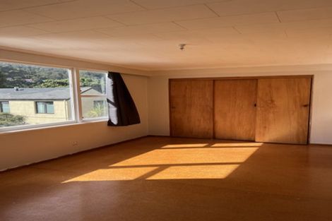 Photo of property in 24 Pukatea Street, Eastbourne, Lower Hutt, 5013