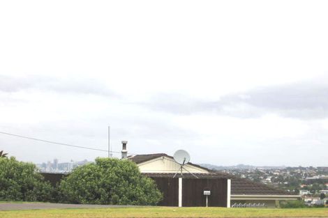 Photo of property in 239 Sunset Road, Sunnynook, Auckland, 0632