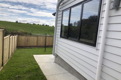 Photo of property in 35 Lisnoble Road, Flat Bush, Auckland, 2019