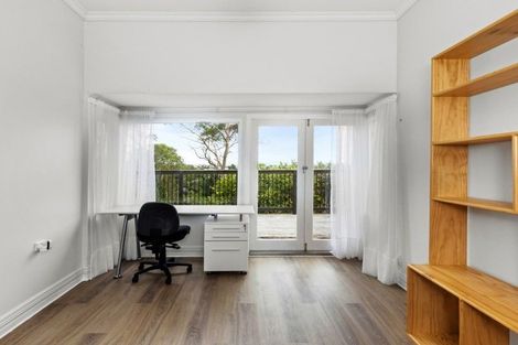 Photo of property in 35 Hospital Terrace, Hospital Hill, Napier, 4110