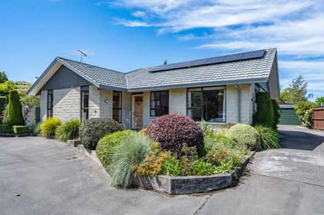 Photo of property in 2/30c Greers Road, Ilam, Christchurch, 8041