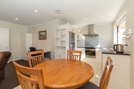 Photo of property in 32 Neill Street, Hornby, Christchurch, 8042