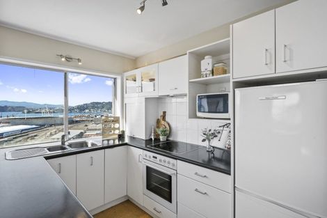 Photo of property in Mansfield Towers, 1 Grant Road, Thorndon, Wellington, 6011