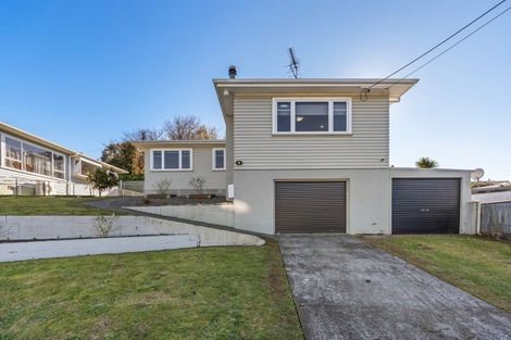 Photo of property in 16 Kenmore Street, Westown, New Plymouth, 4310