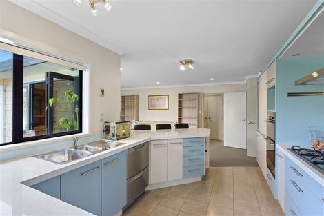 Photo of property in 82 The Drive, Paraparaumu Beach, Paraparaumu, 5032