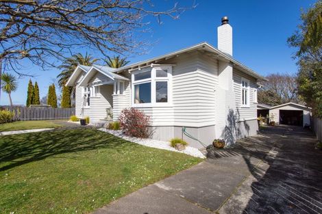 Photo of property in 25 Hospital Street, Dannevirke, 4930