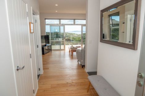Photo of property in 34 Opoi Lane, Cable Bay, 0420