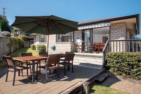 Photo of property in 18 Discovery Avenue, Welcome Bay, Tauranga, 3112