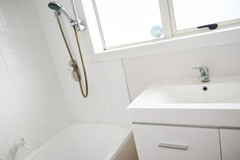 Photo of property in 21 Wildwood Avenue, Wainoni, Christchurch, 8061