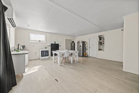 Photo of property in 2 Achilles Drive, Taihape, 4720