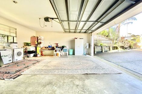 Photo of property in 4 Luna Place, Henderson, Auckland, 0612