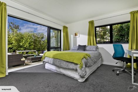 Photo of property in 1 View Road, Campbells Bay, Auckland, 0630