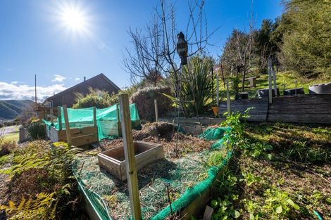 Photo of property in 49 Boons Valley Road, Waikawa, Picton, 7220