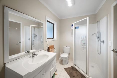 Photo of property in 46/64 Kawaha Point Road, Kawaha Point, Rotorua, 3010