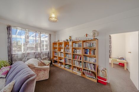 Photo of property in 69 Charlotte Street, Takapau, 4203