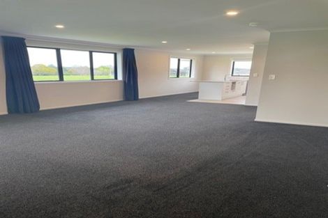 Photo of property in 30 Richardson Road, Omokoroa, 3114