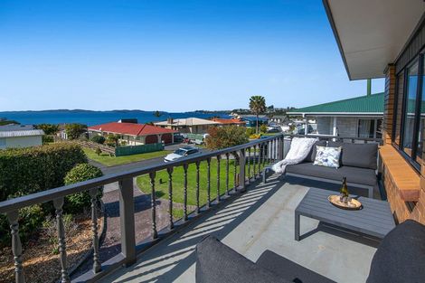 Photo of property in 9 Carmen Terrace, Snells Beach, 0920