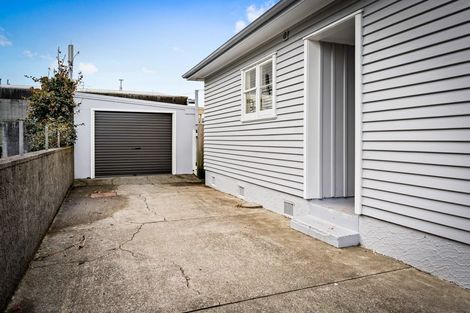 Photo of property in 5 Rumgay Street, Fairfield, Lower Hutt, 5011
