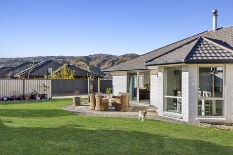 Photo of property in 15 Sarita Place, Cromwell, 9310