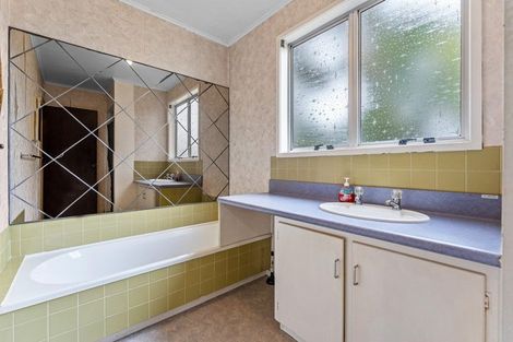 Photo of property in 75 Salamanca Road, Sunnynook, Auckland, 0620