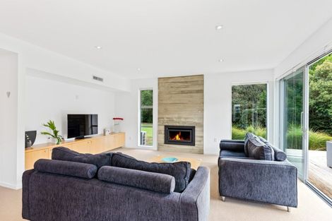 Photo of property in 25 Catley Road, Te Horo, Otaki, 5582