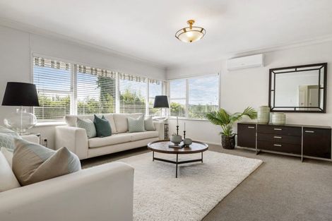 Photo of property in 4/155 Shakespeare Road, Milford, Auckland, 0620