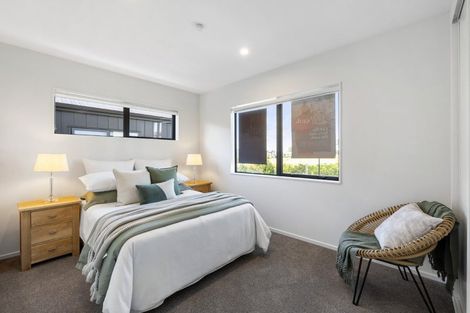 Photo of property in 8 Paraone Crescent, Takanini, 2112