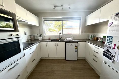 Photo of property in 19a Fairview Road, Western Heights, Rotorua, 3015